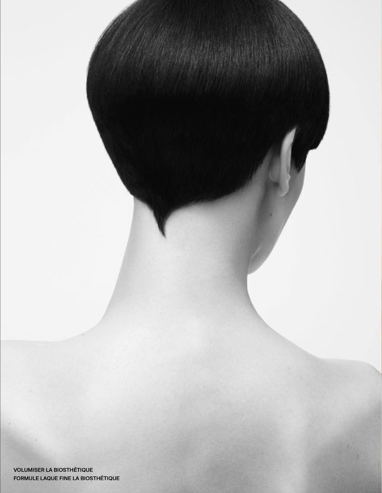 Architektonisch präziser Haarschnitt von hinten - klare geometrische Linien von Hauke Schmidt