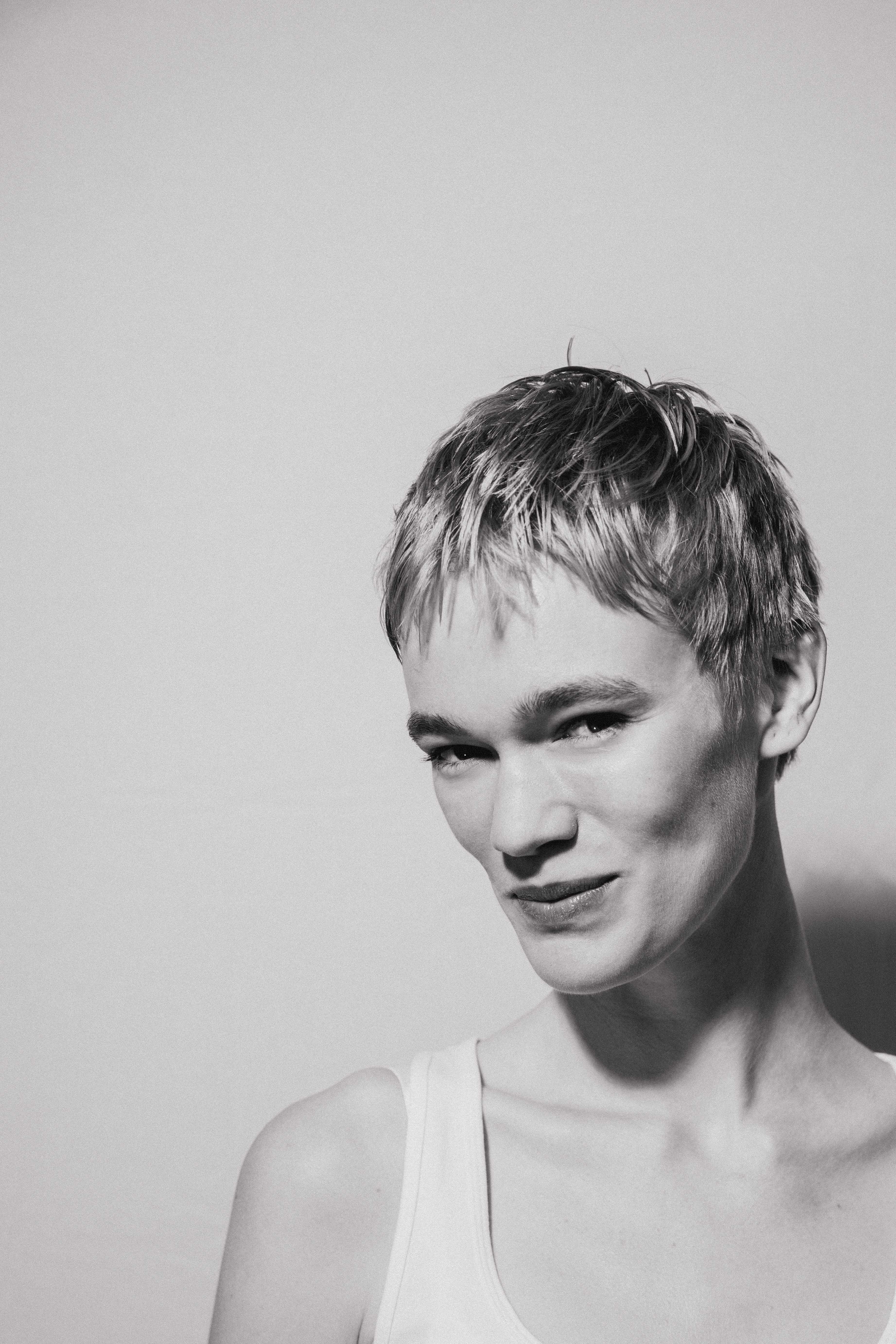 Präziser Pixie Cut - Editorial Haarschnitt von Hauke Schmidt Artistic Team